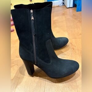 Ugg Athena suede black booties ankle boots NWOB sz 10